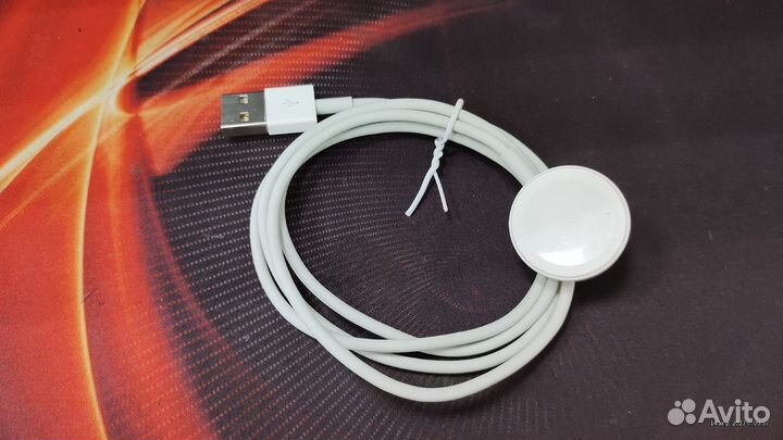 Зарядка для Apple Watch Б/У