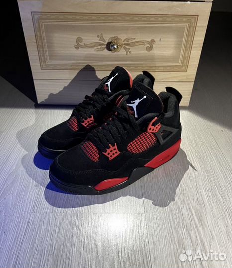 Nike air jordan 4