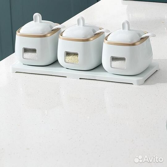 Емкость для сыпучих продуктов