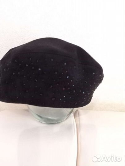 Берет женский черный