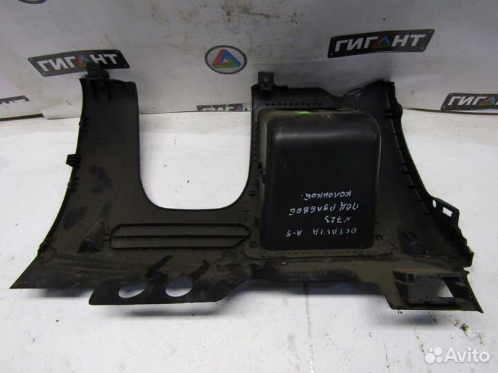 Накладка декоративная Octavia (A5 1Z) 2004-2013