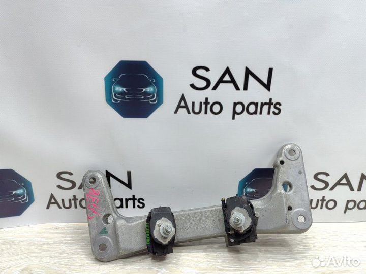 Кронштейн АКПП Bmw 3 F30 N55B30 2012