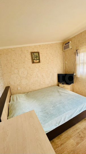 Комната 20 м² в 1-к., 1/2 эт.