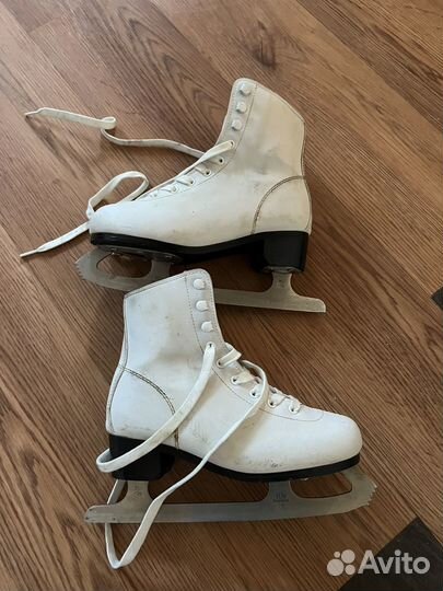 Коньки фигурные 35 размер