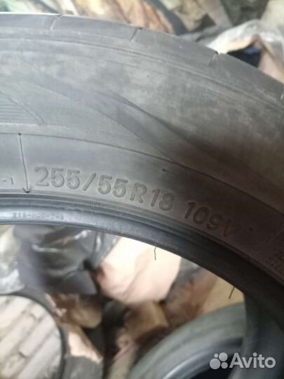 Nitto NT420S 255/55 R18 и 255/55 R18