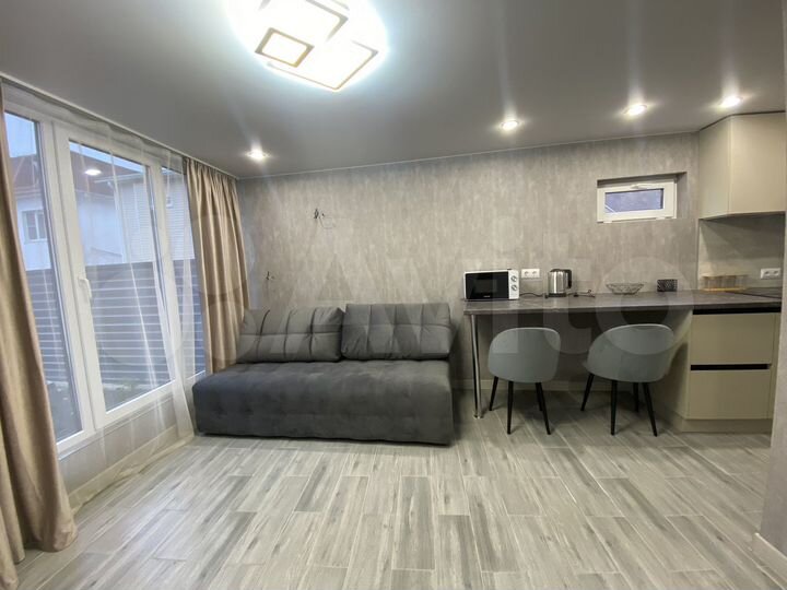 Коттедж 255 м² на участке 6 сот.