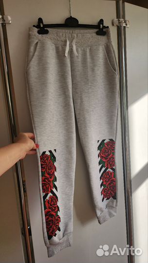 Спортивный костюм женский новый s 42