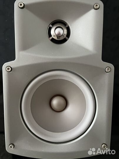 Колонки Yamaha NS-777