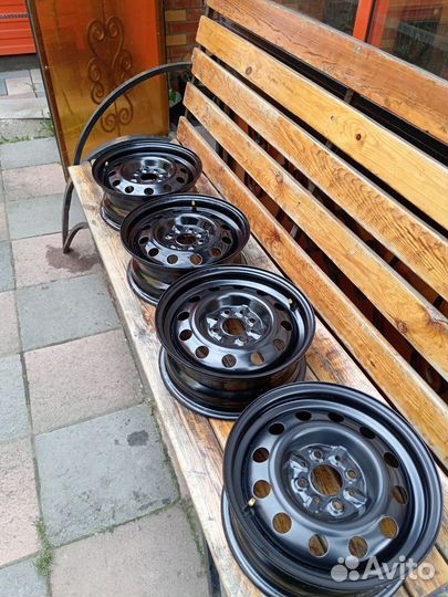 Автомобильные диски r14