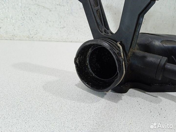 Патрубок воздушный