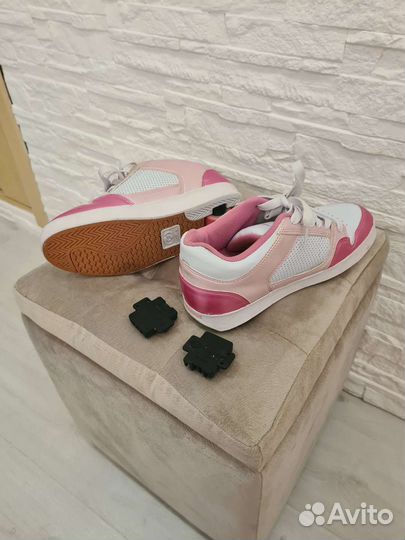 Кроссовки на роликах heelys размер 38