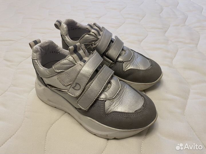 Продам кросовки Котофей