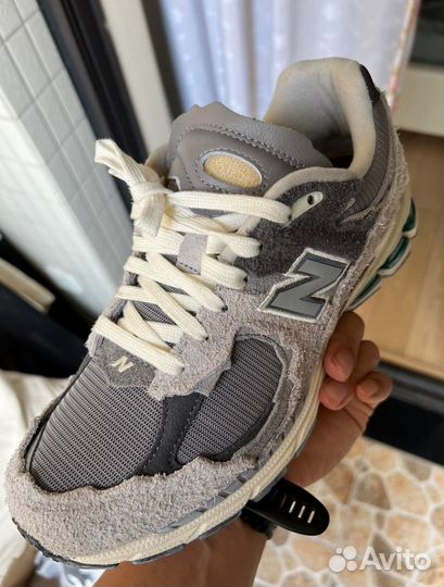 Кроссовки New Balance 2002 оригинал