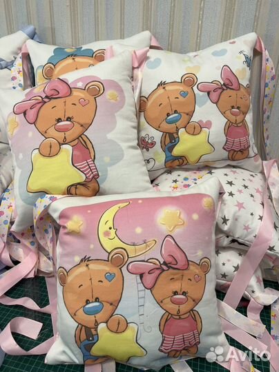 Бортики на детскую кроватку