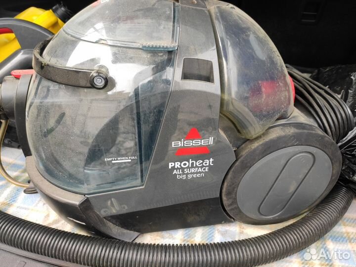 Моющий пылесос bissell