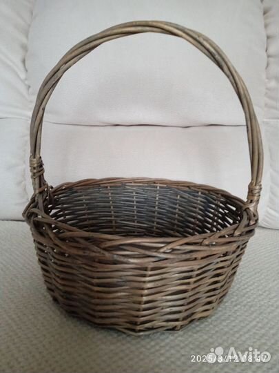 Корзина плетеная