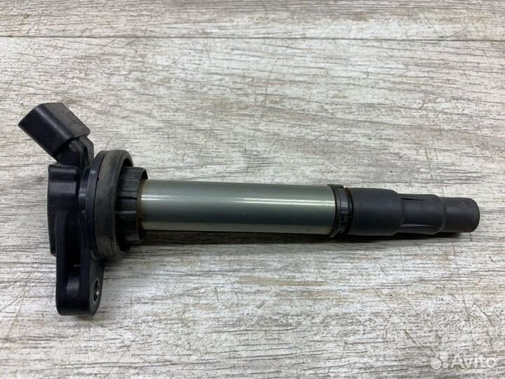 Катушка зажигания Toyota Avensis универсал 2ZR-FAE