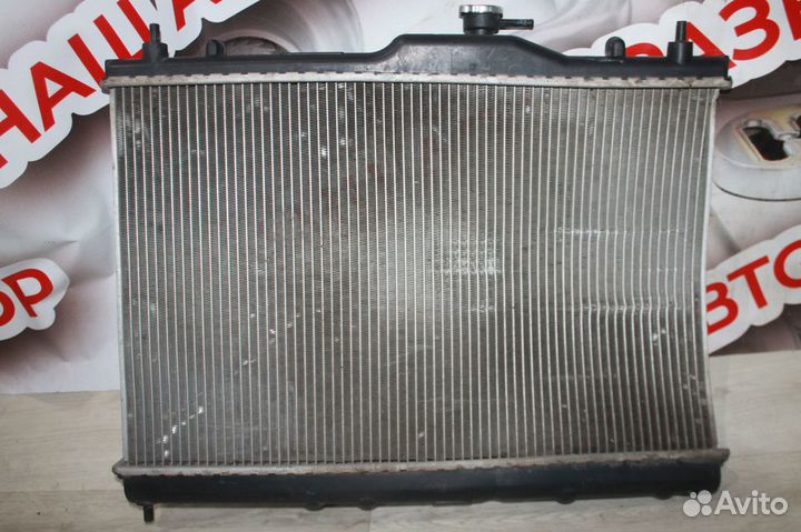 Радиатор охлаждения основной Nissan Juke