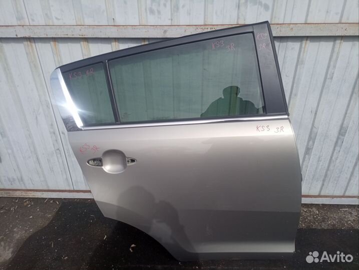 Дверь задняя правая Kia Sportage 3 SL