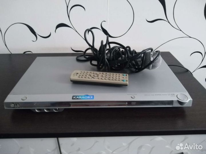 DVD проигрыватель с караоке