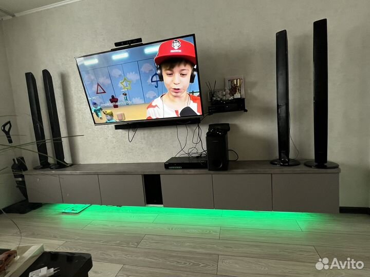 Стильная парящая тв тумба