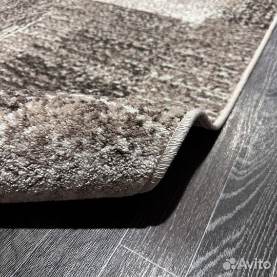 Ковер современный