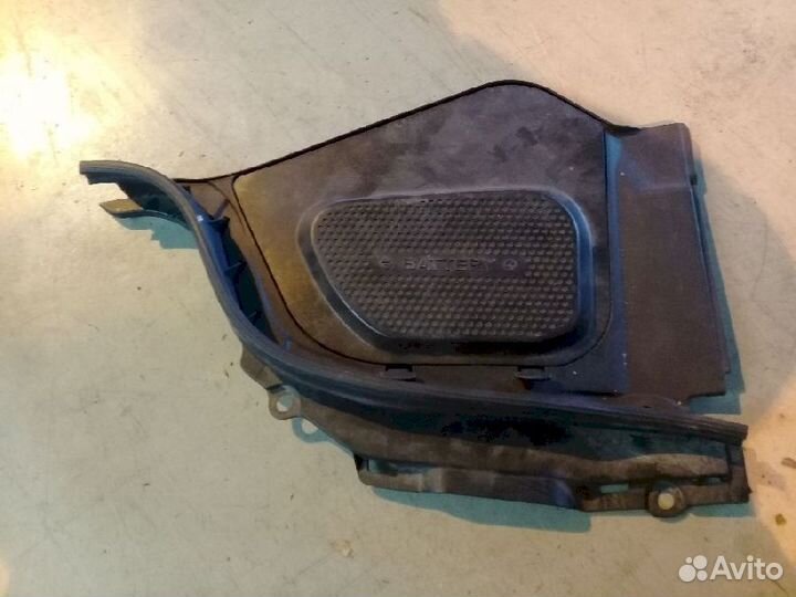 Крышка двигателя левая 65278EG000 Nissan Fuga Y50