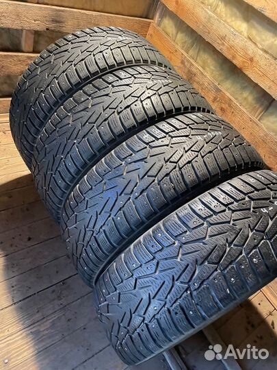 Nokian Tyres Hakkapeliitta 7 215/65 R16