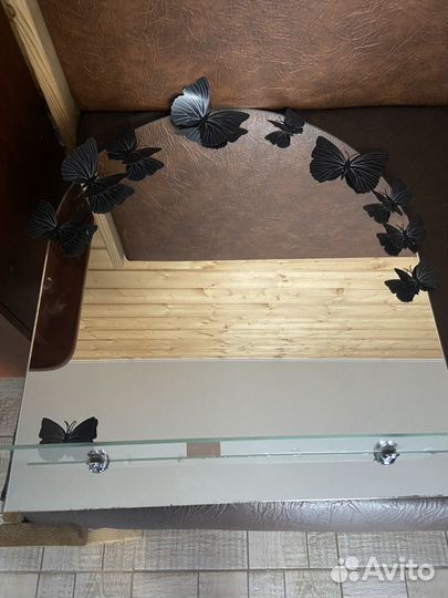 Зеркало настенное