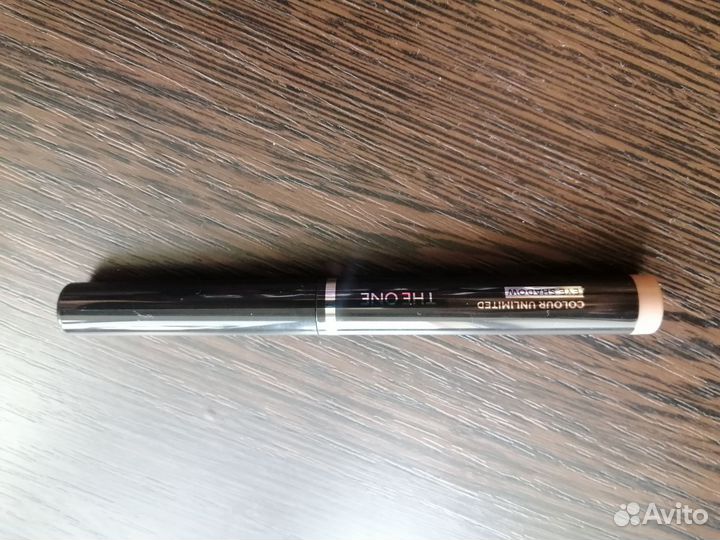 Стойкие тени-карандаш для век THE ONE Colour U