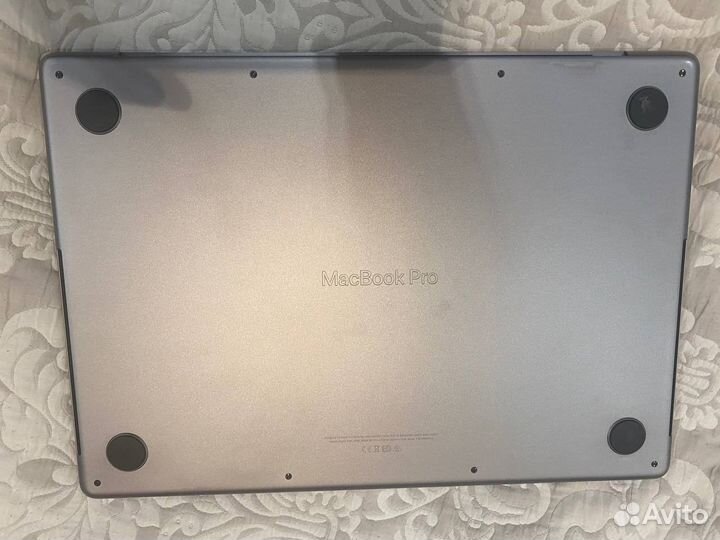 Macbook pro 14 m1pro