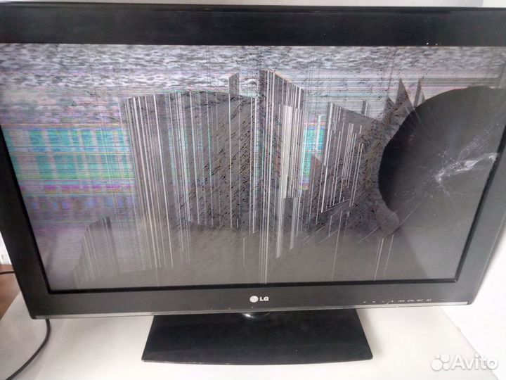 Телевизор LG 32CS460-ZA в разбор