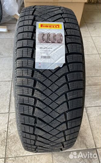 Pirelli Ice Zero FR 225/55 R18
