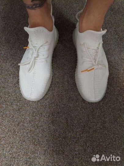 Кроссовки yzeey boost