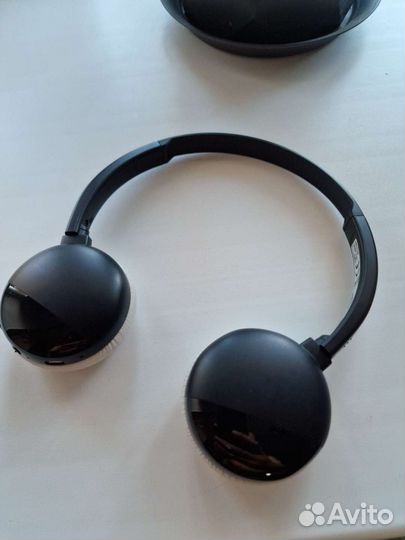 Беспроводные наушники JVC