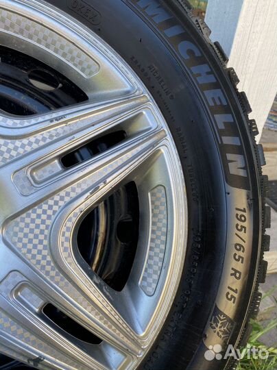 Michelin X-Ice North 4 195/65 R15