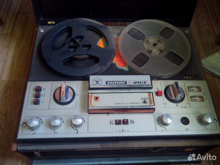 Магнитофон