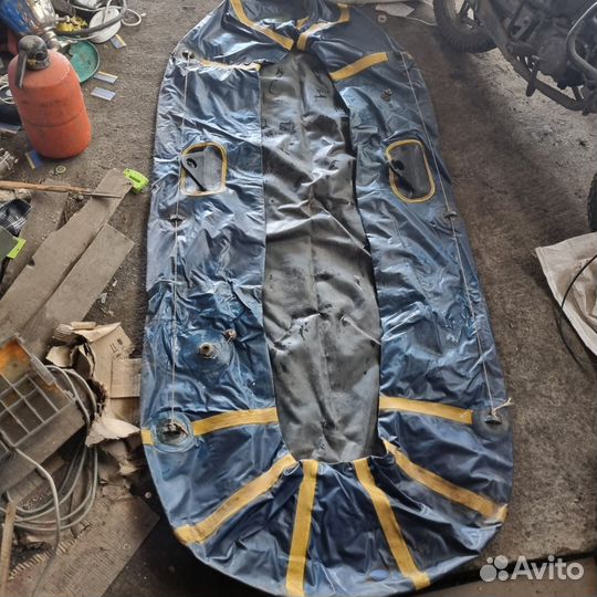 Резиновая лодка