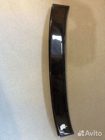 Продам дефлектор на Ладу приору