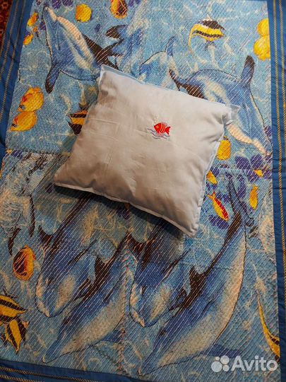 Комплект покрывало и подушечка, 
