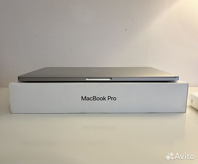 MacBook Pro 13 (2017 i5/8/512)