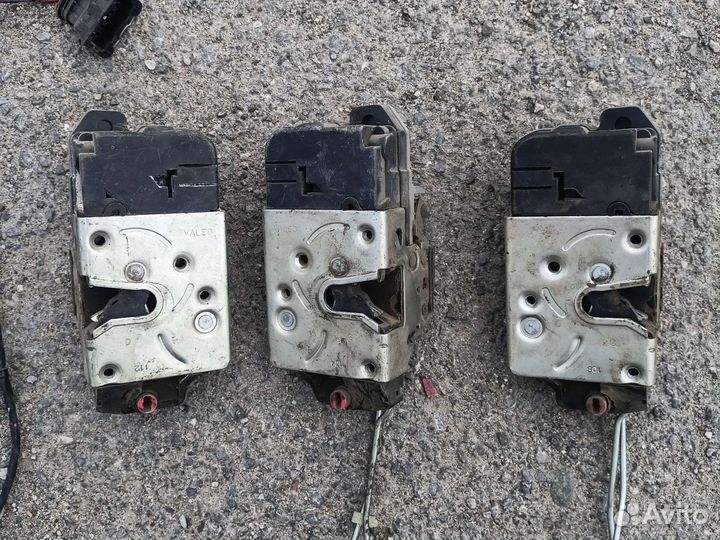 Замки электрические лада калина,гранта,датсун