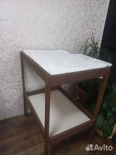 Пеленальный столик