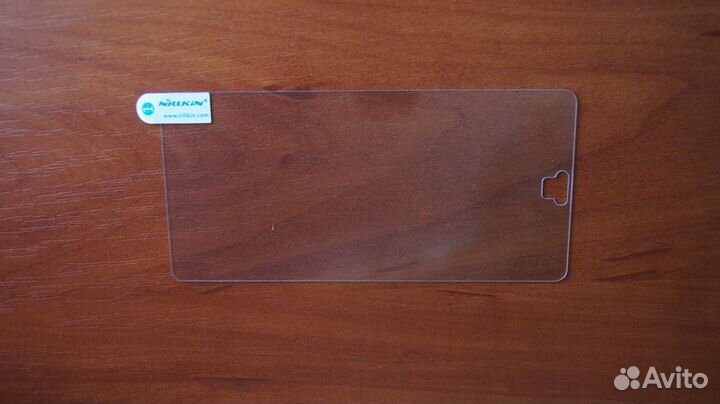 Защитное стекло Nillkin