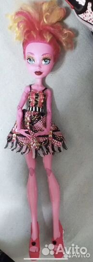 Кукла Монстер Хай Гуллиопа страшно огромные