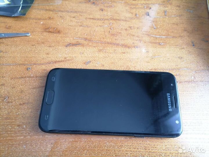 Телефон Samsung