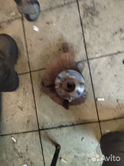 Кулак поворот. правый Kia Rio 4 Hyundai Solaris 2