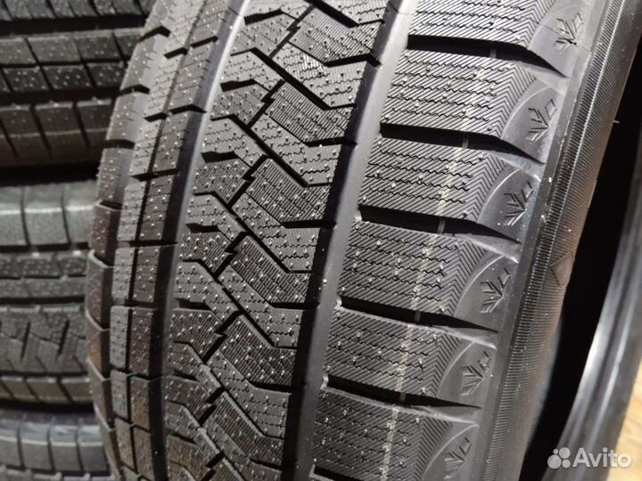 Triangle PL02 255/55 R20 110V