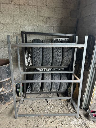 Стеллажи для хранения колёс,шин