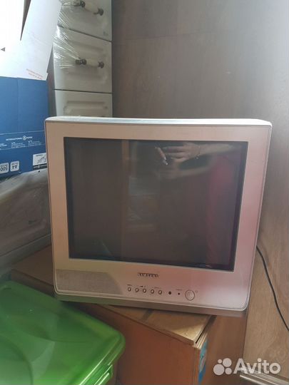 Телевизор samsung